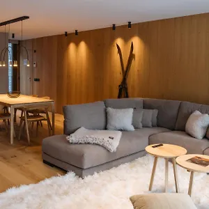  Apartamento Isard Residences By Leo